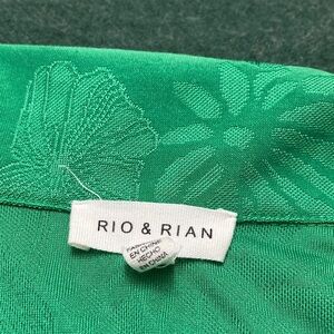 Rio & Rian Green Floral Top